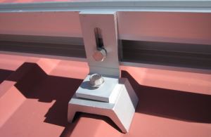 Abrazadera plana de aluminio del sistema de techo solar